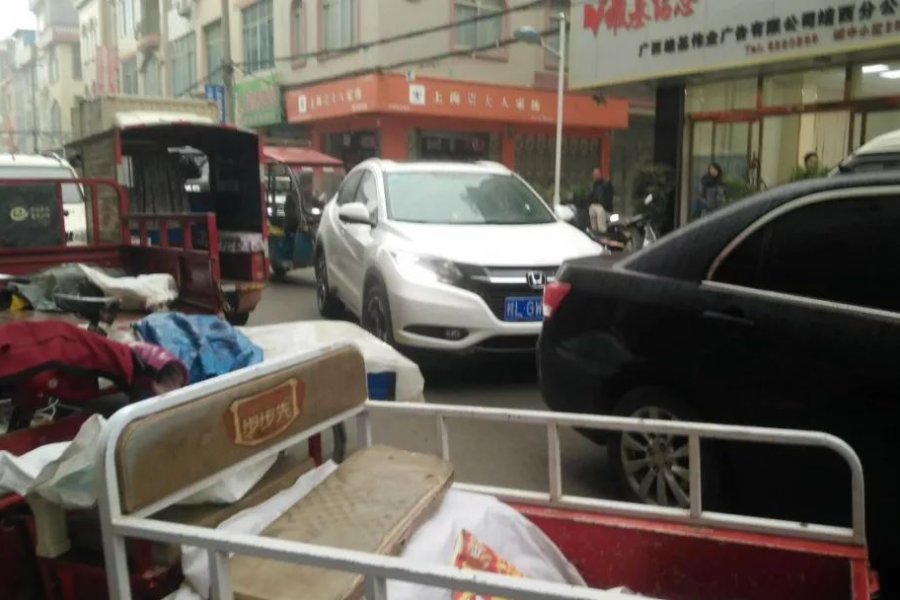 大过年的，看看靖西这交通啊······ - 靖西市·靖西网