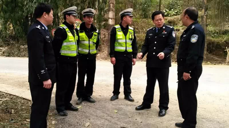 靖西交警蜀黍们的春节是这样度过的！ - 靖西市·靖西网
