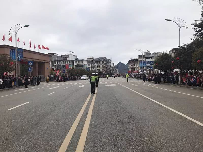 靖西交警蜀黍们的春节是这样度过的！ - 靖西市·靖西网