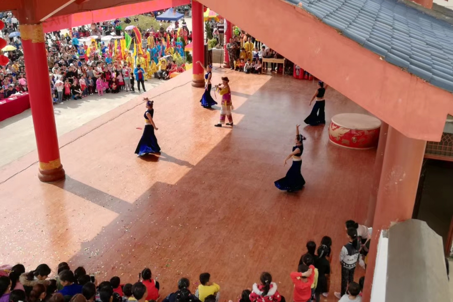 3月2日，靖西湖润镇人山人海 - 靖西市·靖西网