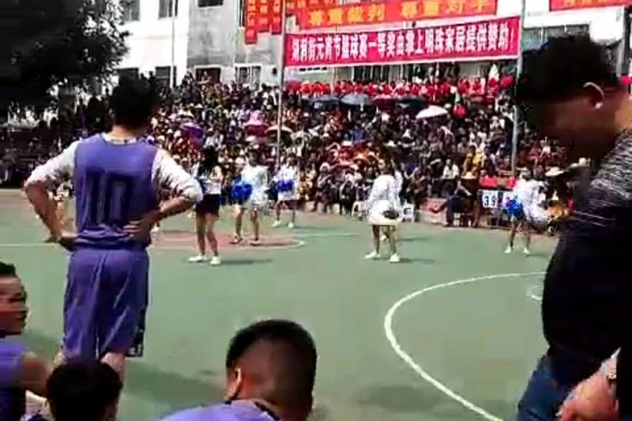 3月2日，靖西湖润镇人山人海 - 靖西市·靖西网