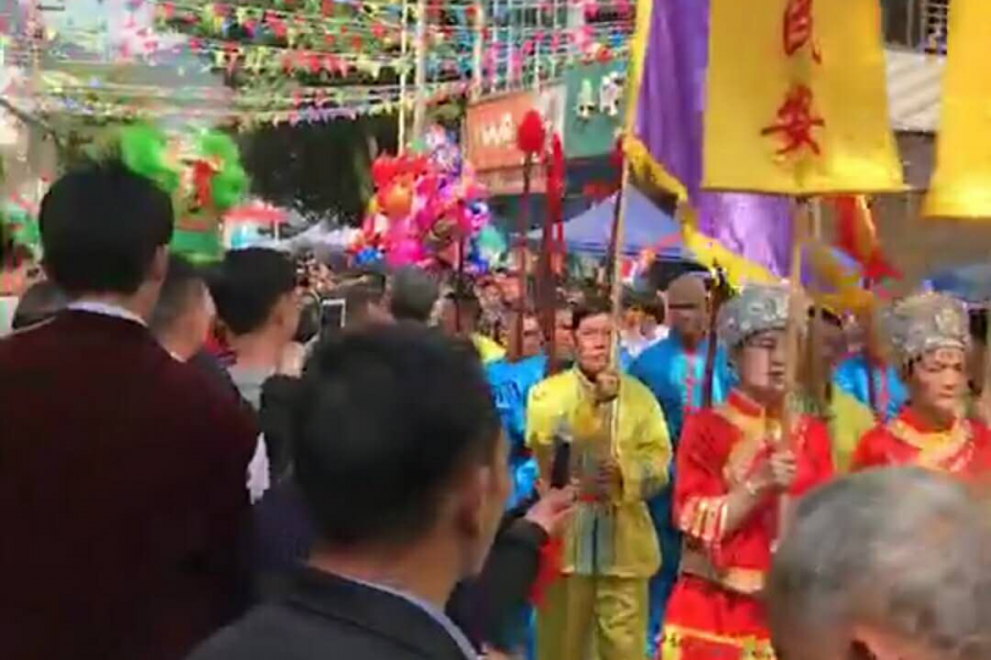 3月2日，靖西湖润镇人山人海 - 靖西市·靖西网