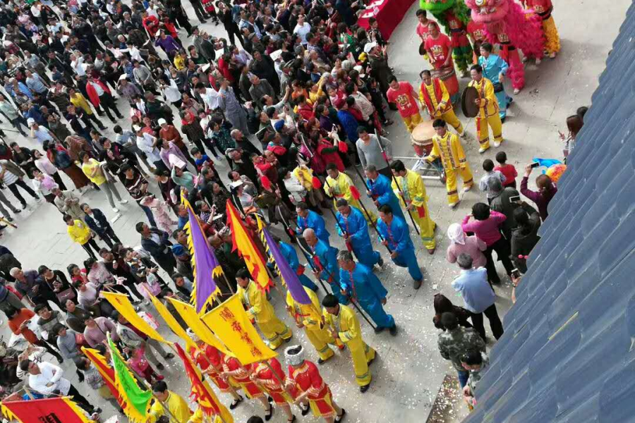 3月2日，靖西湖润镇人山人海 - 靖西市·靖西网