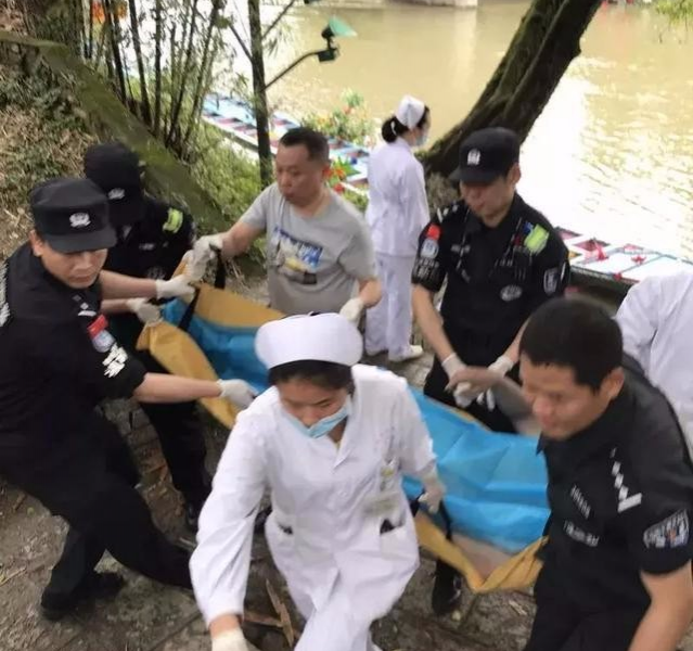 17人死亡！桂林桃花江翻船事件引发全国关注！视频还原翻船瞬间 - 靖西市·靖西网