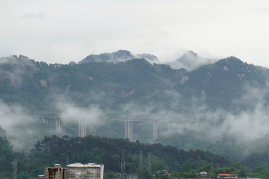 雨后的云雾山,仙境般存在人间。 - 靖西市·靖西网