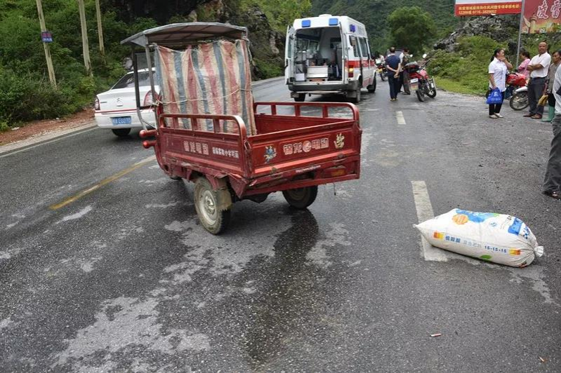 德保一男子开车撞上三轮车后逃逸，造成1人死亡...... - 靖西市·靖西网