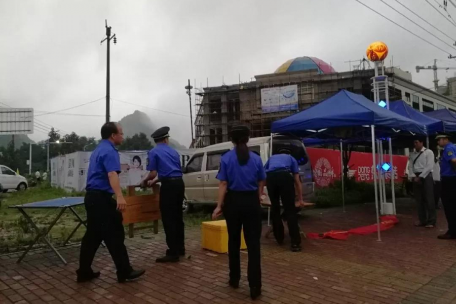 靖西城管端午驻守乐活城 为中国·靖西端午药市护航 - 靖西市·靖西网