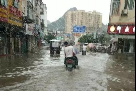 靖西开启“开船”模式，持续降雨致多处地方积水严重! - 靖西市·靖西网