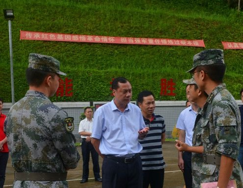 钟恒钦率队深入边境一线慰问驻靖官兵 - 靖西市·靖西网