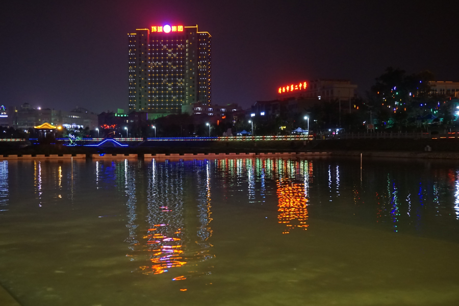 龙潭夜景，格外迷人 - 靖西市·靖西网