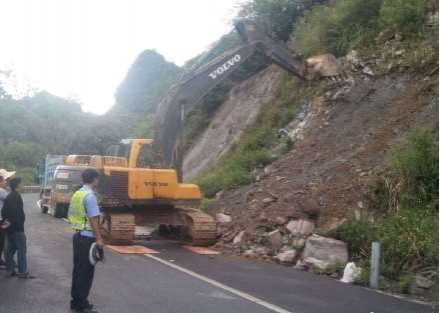 温馨提醒：靖西S60合那高速往武平方向一处公路塌方，司机谨慎慢行 - 靖西市·靖西网