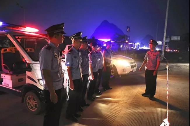 警灯伴明月|靖西公安民警不一样的中秋节！ - 靖西市·靖西网