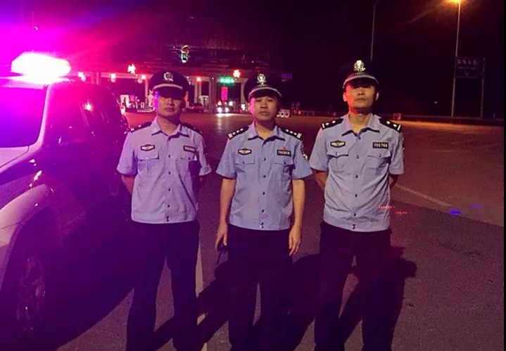 警灯伴明月|靖西公安民警不一样的中秋节！ - 靖西市·靖西网