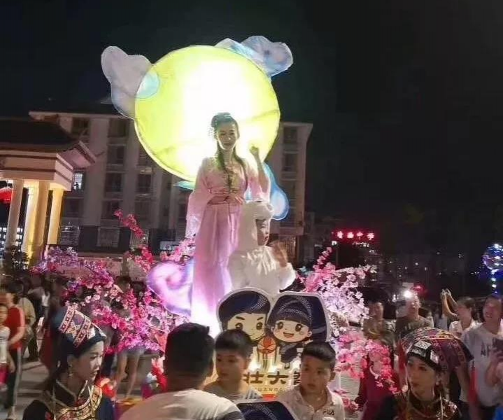 警灯伴明月|靖西公安民警不一样的中秋节！ - 靖西市·靖西网