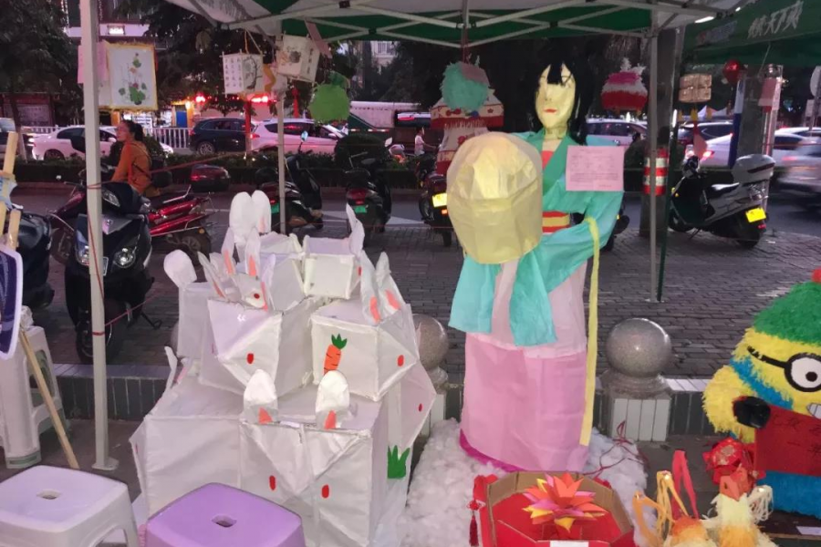 中秋节这几天，靖西的大街上到处都是......它承包了所有靖西人的童年~ - 靖西市·靖西网