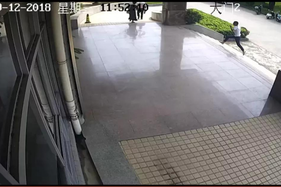 只因感情纠纷，平果一男子跑到法院持刀行凶！结果…… - 靖西市·靖西网