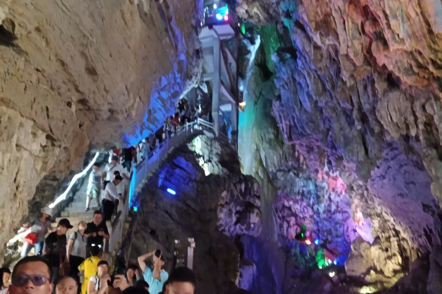 国庆期间通灵大峡谷游客蜂拥而来 - 靖西市·靖西网