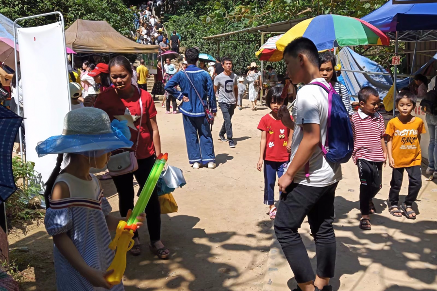 国庆期间通灵大峡谷游客蜂拥而来 - 靖西市·靖西网