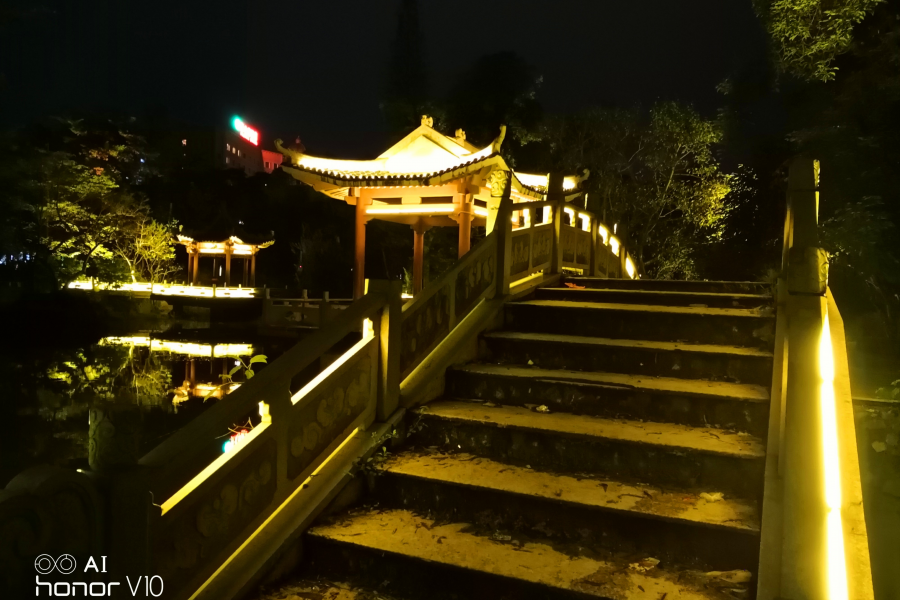 中山公园夜景 - 靖西市·靖西网