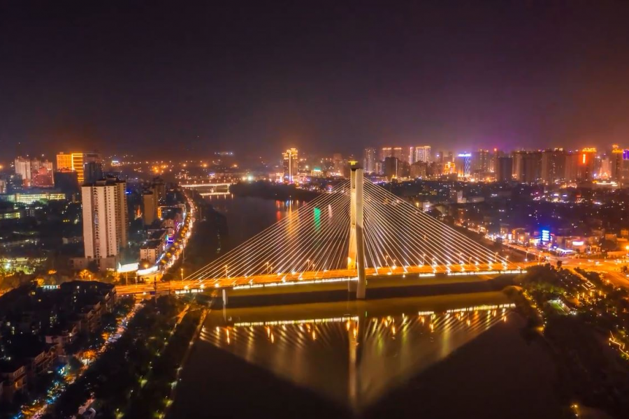 流光溢彩的右江两岸2018国庆夜景俯视视角。 - 靖西市·靖西网