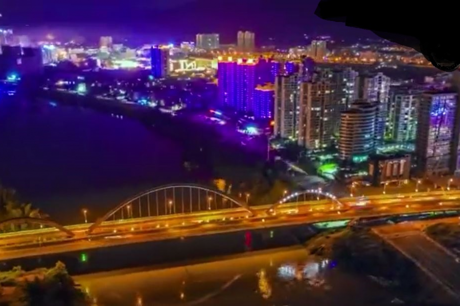 流光溢彩的右江两岸2018国庆夜景俯视视角。 - 靖西市·靖西网
