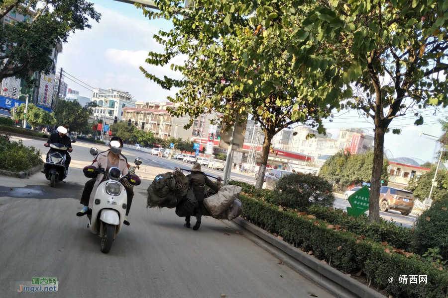 看看靖西这位阿婆，你还对生活有什么抱怨吗？ - 靖西市·靖西网