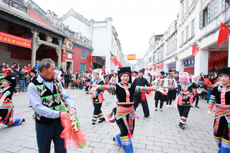 60年前和60年后的百色解放街 - 靖西市·靖西网