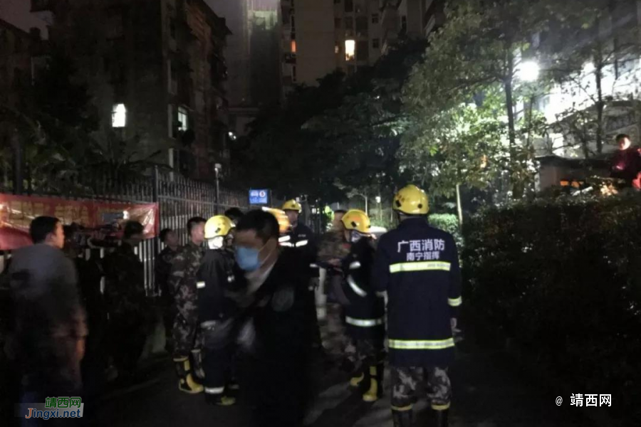 广西一高层住房起火，母女俩被困18楼！他第一个冲进火场… - 靖西市·靖西网