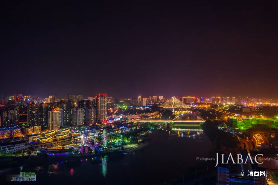 广西60大庆当晚（广西电视台）无人机俯拍到百色右江区夜景画面。 - 靖西市·靖西网