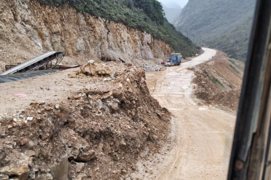 禄峒去吞盘的路，让你见识见识真正的“水泥路” - 靖西市·靖西网