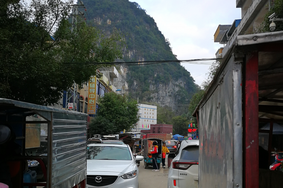 今天学生放假，靖西部分学校路段堵车 - 靖西市·靖西网