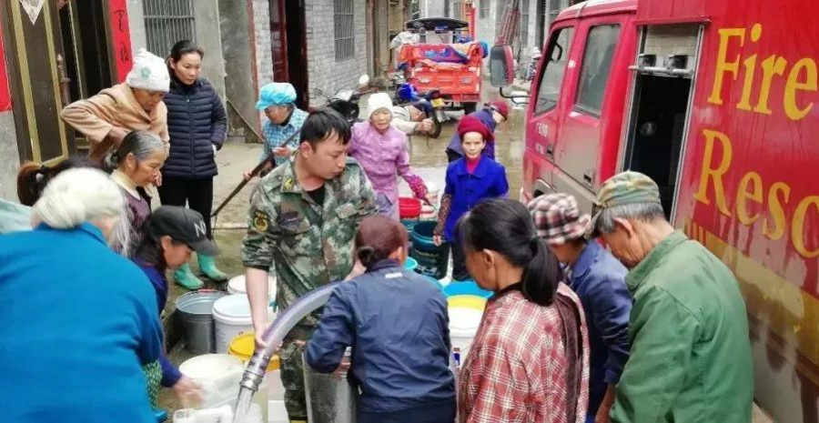 寒风呼啸，冷雨飘洒！靖西湖润消防冬日"快递暖流 - 靖西市·靖西网