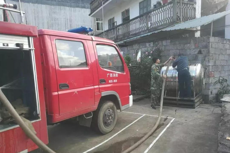 寒风呼啸，冷雨飘洒！靖西湖润消防冬日"快递暖流 - 靖西市·靖西网