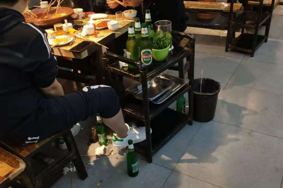 每天都被挤爆的串串——成都夜猫子串串香 - 靖西市·靖西网