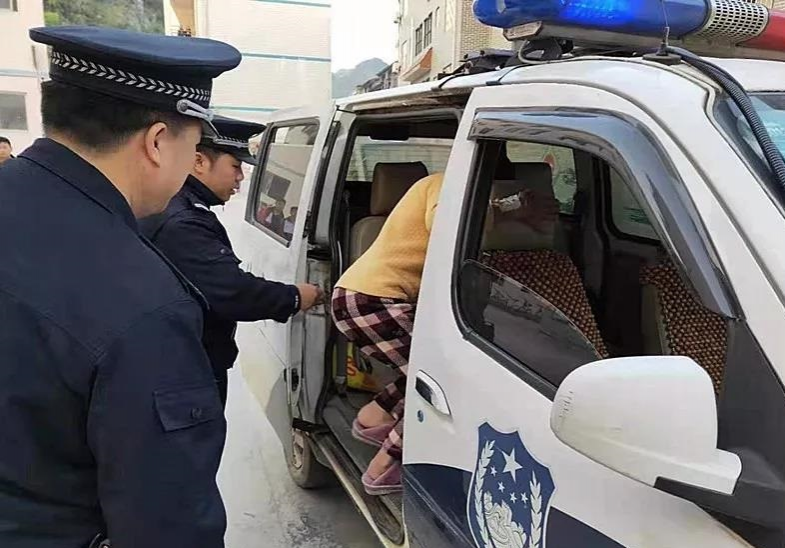 靖西一位老奶奶住院时突然走失，家人心急如焚，靖西警方快速反应帮助寻回…… - 靖西市·靖西网