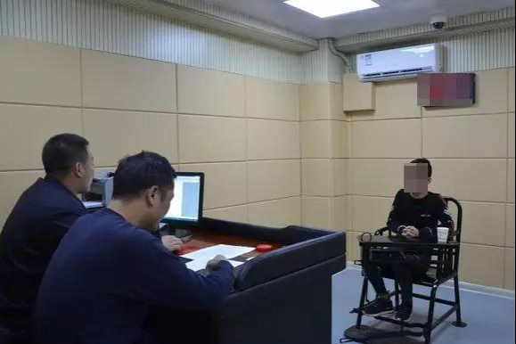 男子驾车被人截停后绑架，德保警方千里追击30小时解救人质 - 靖西市·靖西网