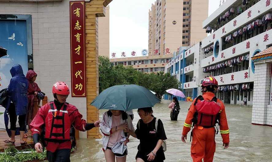 靖西消防展开救援行动 紧急转移被困群众815人 - 靖西市·靖西网