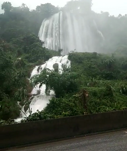 大雨过后的三叠岭瀑布，依然美丽 - 靖西市·靖西网