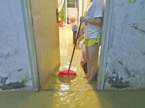 20日凌晨百色下大暴雨，部分居民房屋被淹！ - 靖西市·靖西网