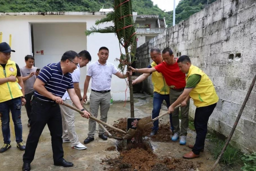 深圳爱心捐赠　助力靖西边关贫困学子求学梦 - 靖西市·靖西网