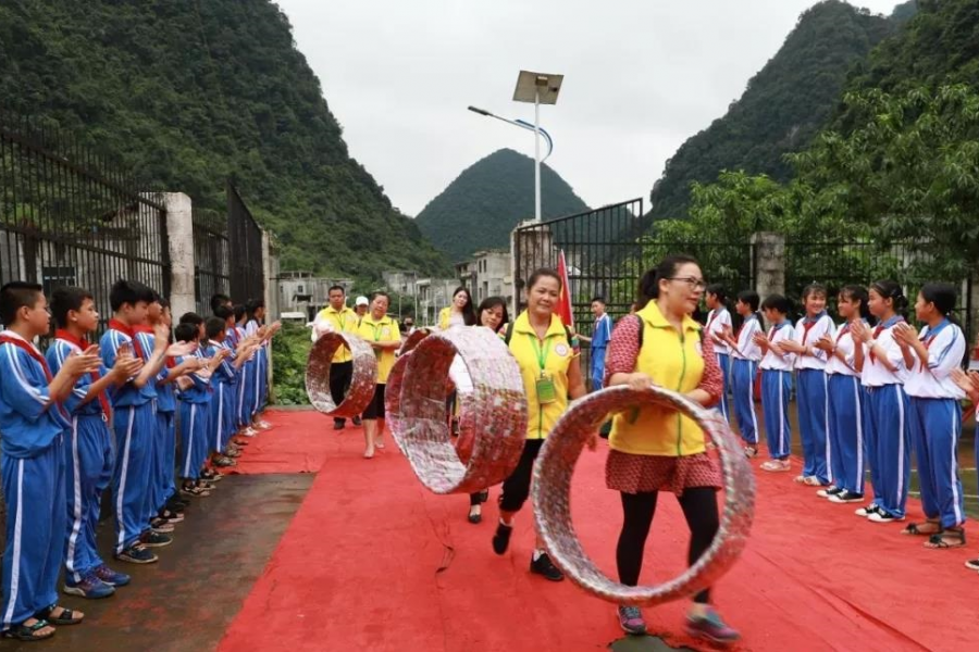 深圳爱心捐赠　助力靖西边关贫困学子求学梦 - 靖西市·靖西网