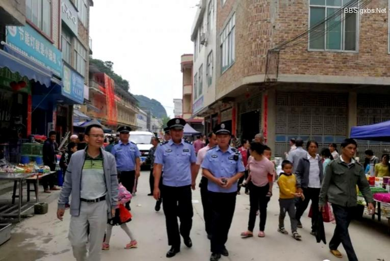 顾客和老板争吵，一个电话靖西警察不到五分钟时间到店解决 - 靖西市·靖西网