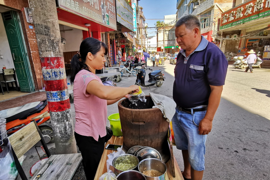 靖西好吃不贵的糯米饭 - 靖西市·靖西网