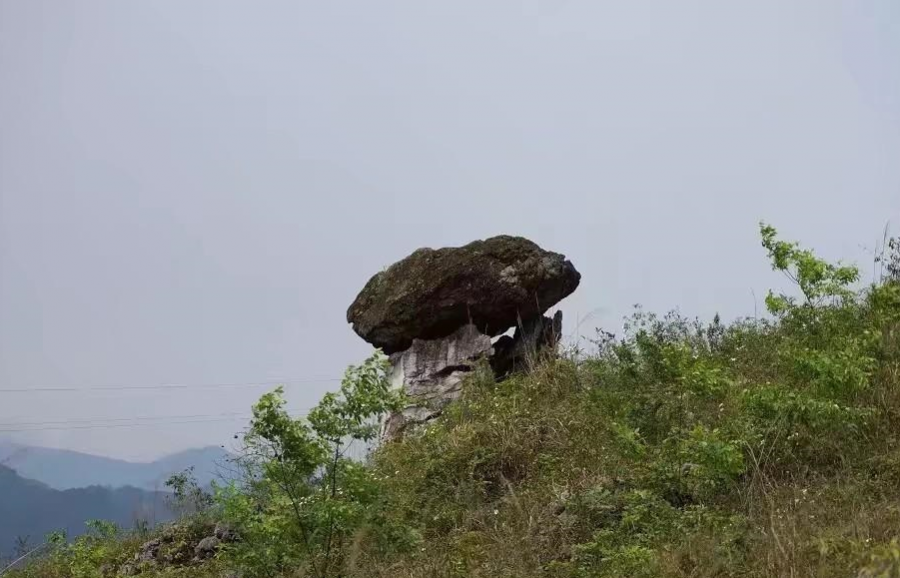 靖西最惊险的石头 - 靖西市·靖西网