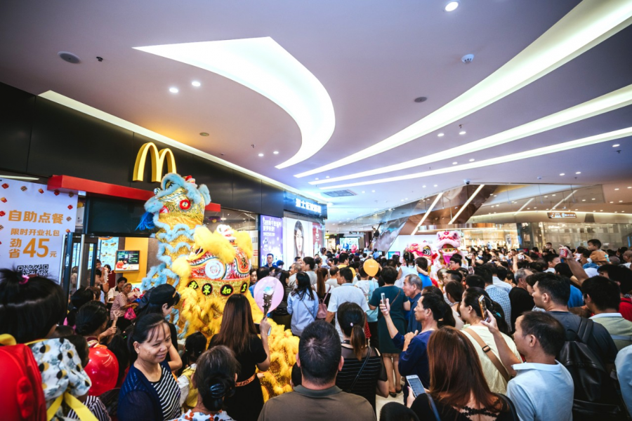 广西西南(河池、崇左、百色）首家高端商场落户百色，为该地区（含县区）面积最大业态最高的商业体。 - 靖西市·靖西网