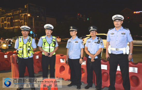 百色新闻网：靖西中秋夜10万市民逛街,展现百色市内最美、最个性化的花灯秀。 - 靖西市·靖西网