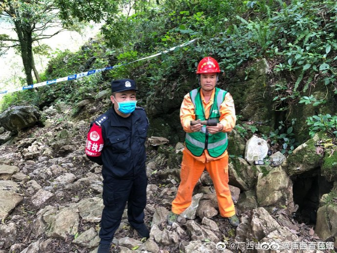 百色：中越边境惊现手榴弹 警察火速消除隐患 - 靖西市·靖西网