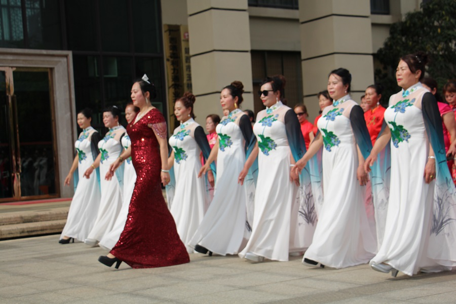 靖西女王火遍朋友圈！！ - 靖西市·靖西网