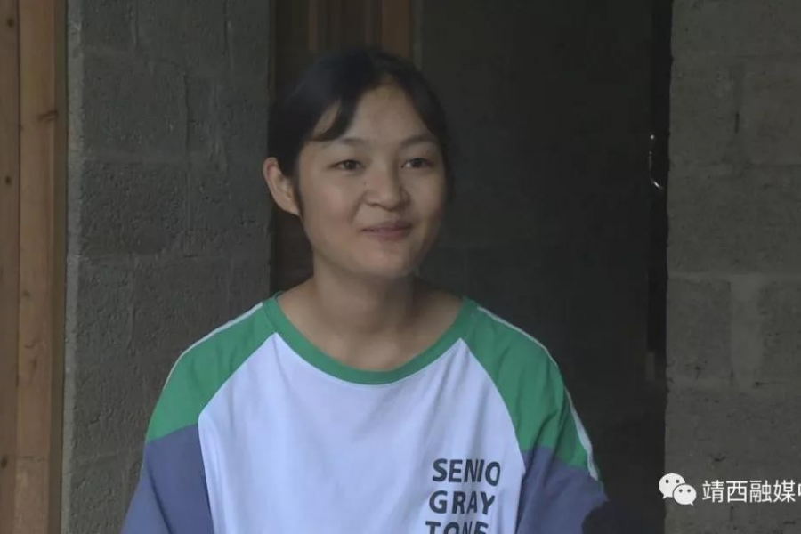 理科状元李丽雅：自力更生 敢于拼搏 刻苦读书 改变命运 - 靖西市·靖西网
