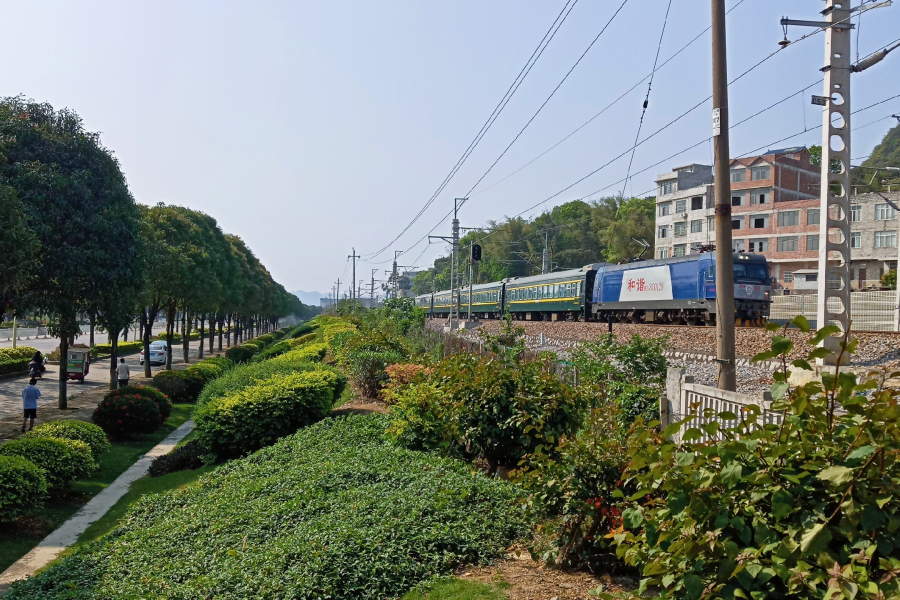 百色要建云桂高铁最大的火车站，高铁离靖西还有多远？ - 靖西市·靖西网